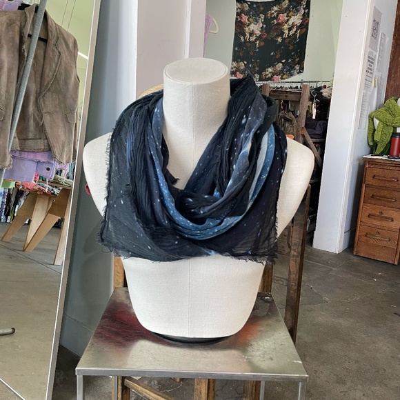 813 Ottotredici Galaxy Print Scarf - Picture 1 of 2